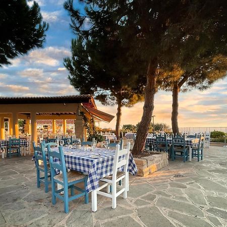 2 Bedroom Apartment Chloe With Communal Pool, Aphrodite Hills Resort Kouklia Exterior foto
