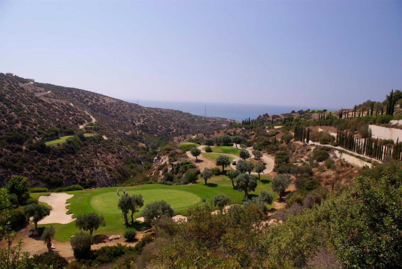 2 Bedroom Apartment Chloe With Communal Pool, Aphrodite Hills Resort Kouklia Exterior foto